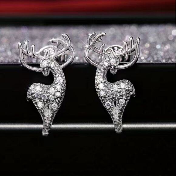 Crystal reindeer silver Christmas post earrings - Picture 1 of 4